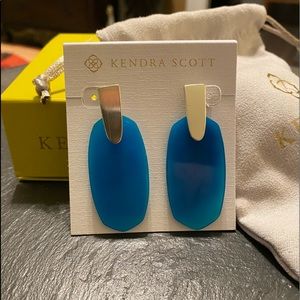 Kendra Scott Aragon Blue Agate in gold